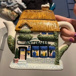 Charming Cottage Teapot